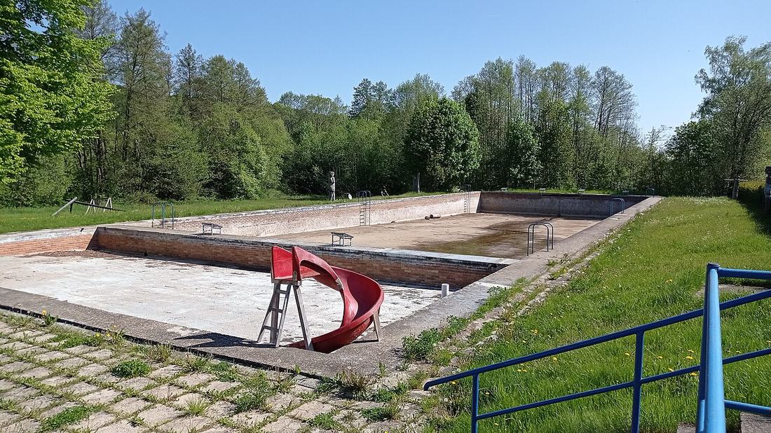 Leeres Freibad
